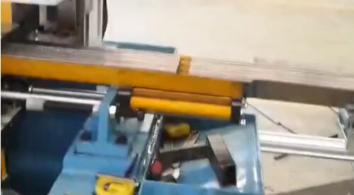 定制型全自動(dòng)切管機(jī)流水線(xiàn)生產(chǎn)視頻